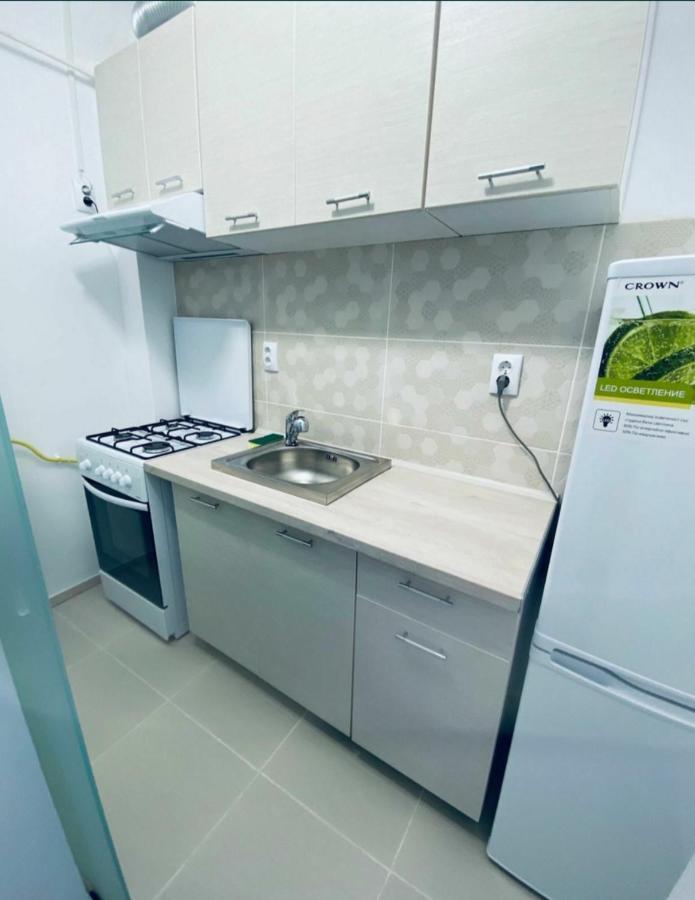 Appartamento Garsoniera Craiova Centru Esterno foto